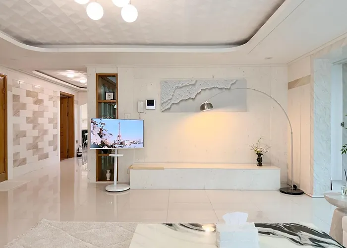 Extra Large, 4 Minutes To Unju Station, 9 Minutes To Yeoksam Station, Gangnam, Seolleung, Coex, Apgujeong, Cheongdam, 1 Minute To Convenience Store, Parking, Luggage Storage, Pickup ヴィラ