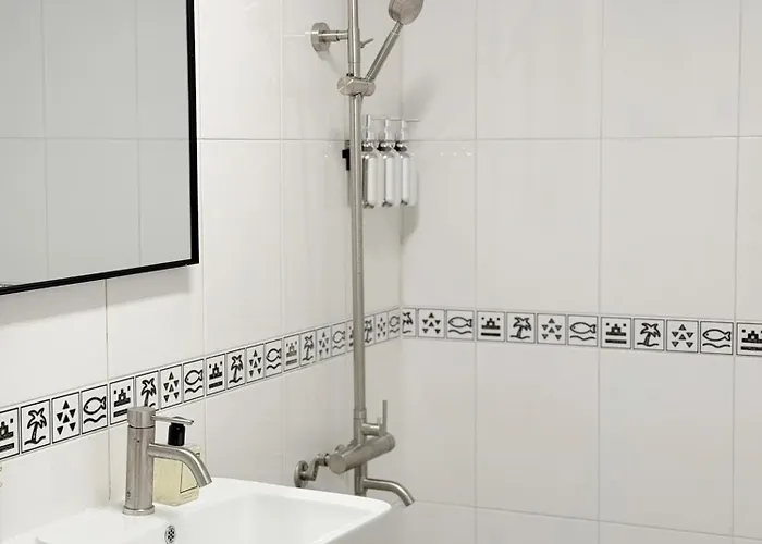 Extra Large, 4 Minutes To Unju Station, 9 Minutes To Yeoksam Station, Gangnam, Seolleung, Coex, Apgujeong, Cheongdam, 1 Minute To Convenience Store, Parking, Luggage Storage, Pickup ヴィラ ソウル特別市