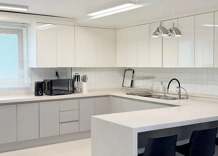 Extra Large, 4 Minutes To Unju Station, 9 Minutes To Yeoksam Station, Gangnam, Seolleung, Coex, Apgujeong, Cheongdam, 1 Minute To Convenience Store, Parking, Luggage Storage, Pickup ヴィラ ソウル特別市