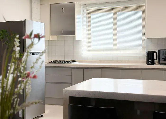 Extra Large, 4 Minutes To Unju Station, 9 Minutes To Yeoksam Station, Gangnam, Seolleung, Coex, Apgujeong, Cheongdam, 1 Minute To Convenience Store, Parking, Luggage Storage, Pickup ヴィラ ソウル特別市