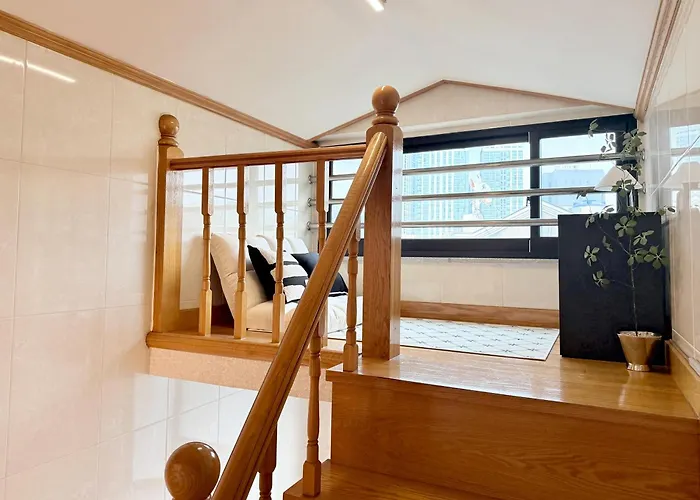 ヴィラ Extra Large, 4 Minutes To Unju Station, 9 Minutes To Yeoksam Station, Gangnam, Seolleung, Coex, Apgujeong, Cheongdam, 1 Minute To Convenience Store, Parking, Luggage Storage, Pickup *