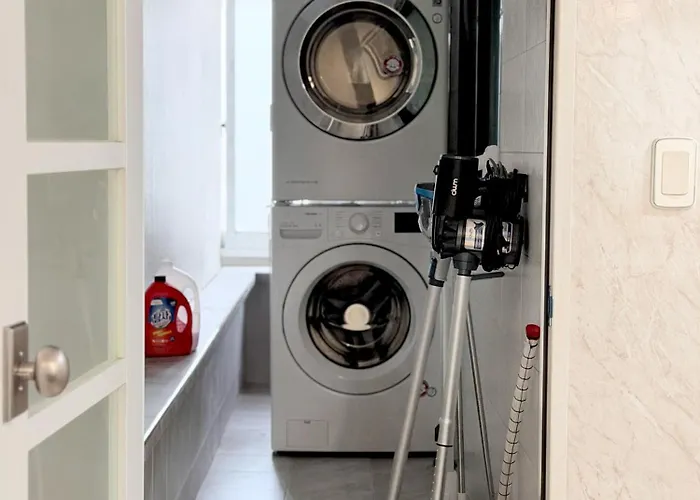 Extra Large, 4 Minutes To Unju Station, 9 Minutes To Yeoksam Station, Gangnam, Seolleung, Coex, Apgujeong, Cheongdam, 1 Minute To Convenience Store, Parking, Luggage Storage, Pickup ソウル特別市